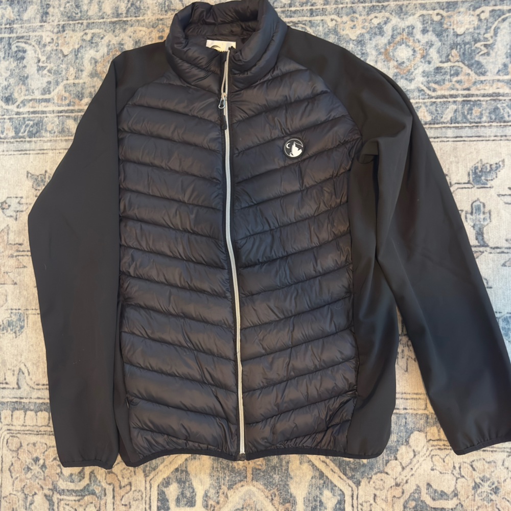 Classic Black Quilted Puffer Jacket with Glossy Finish